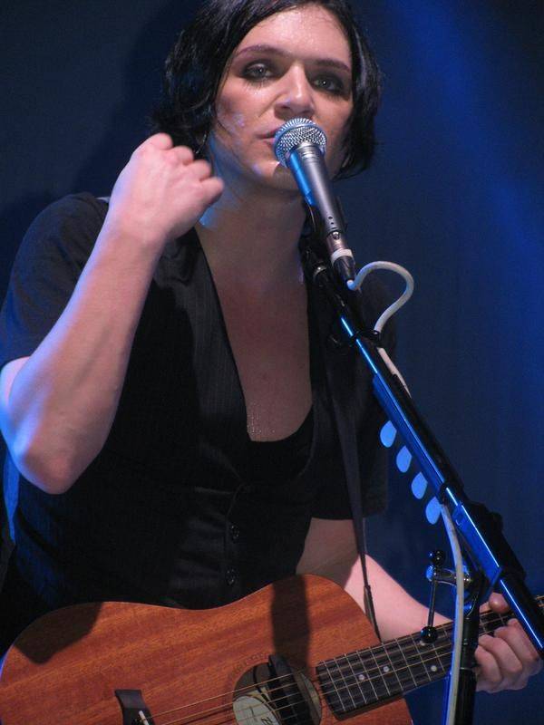 Brian molko: photos, biography, age, height, personal life, songs, news 2021