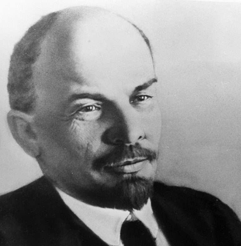 Ленин, владимир ильич (наст. фамилия - ульянов) (1870 - 1924). биография.