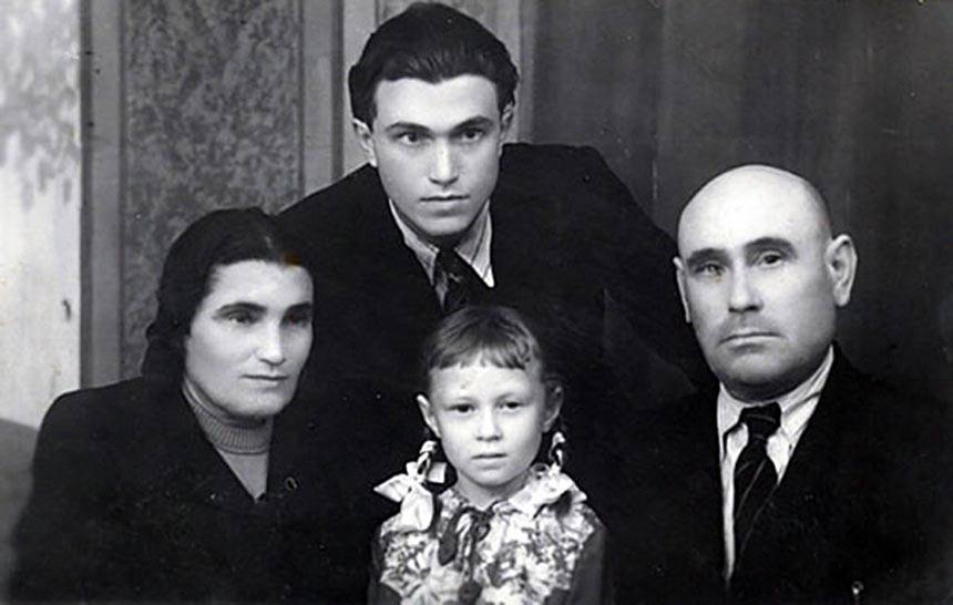 Сергей гинзбург: биография, личная жизнь, семья и жена, фильмография, фото