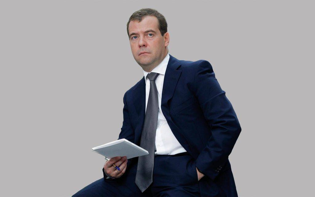 Анатолий медведев: биография, фото отца дмитрия медведева